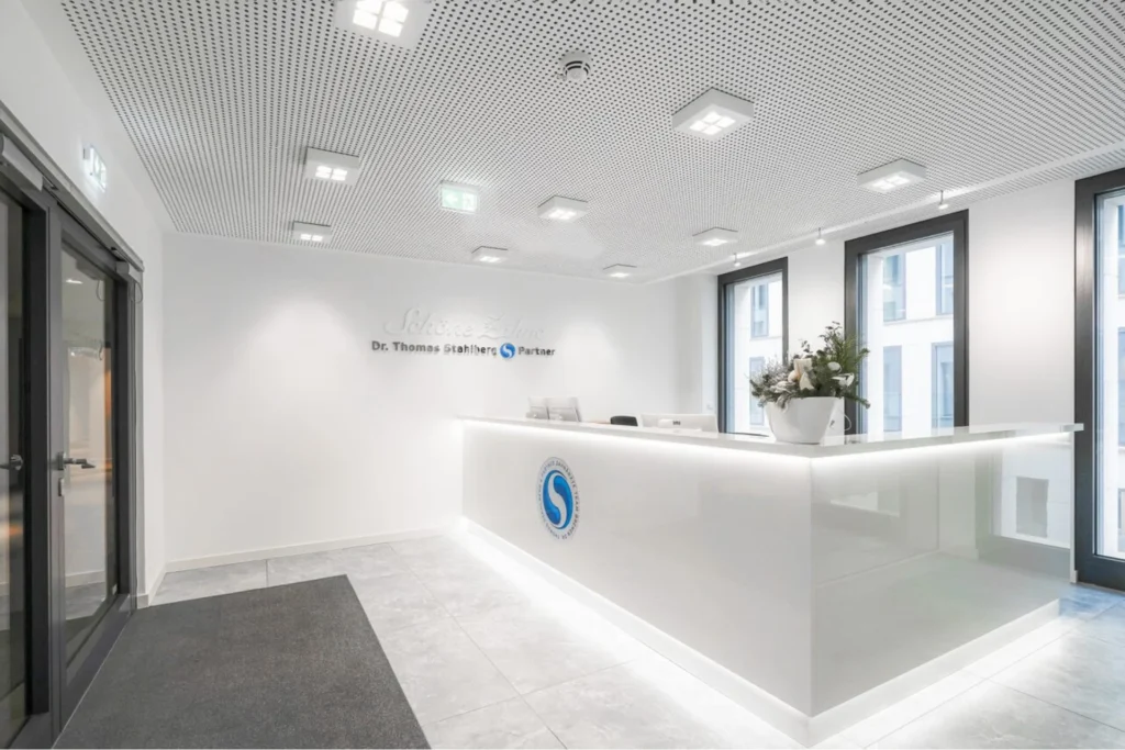 Innovative Zahnarztpraxis in stilvollem Ambiente – Stahlberg & Partner